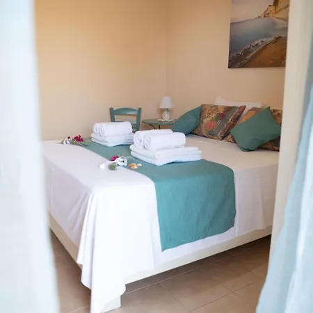 Solari Hill Maisonette Two Private Parking Alepou