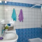 Solari Hill Maisonette Two Private Parking *
