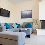 Solari Hill Maisonette Two Private Parking Apartament *